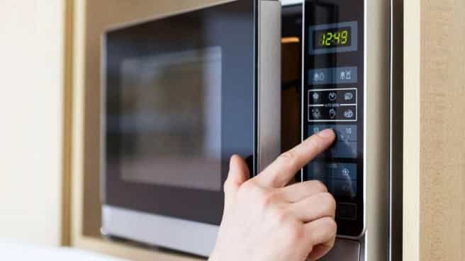 A summary of information and tips for using microwaves