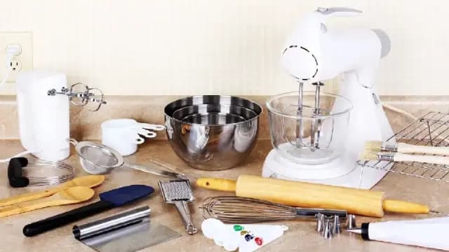از مهم‌ترین و کاربردی‌ترین ابزارهای قنادی